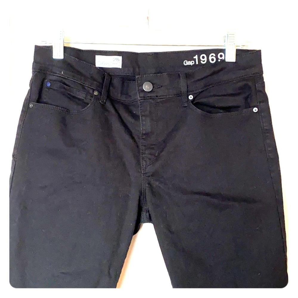 GAP Black Legging Jean 28 EUC Worn Once!